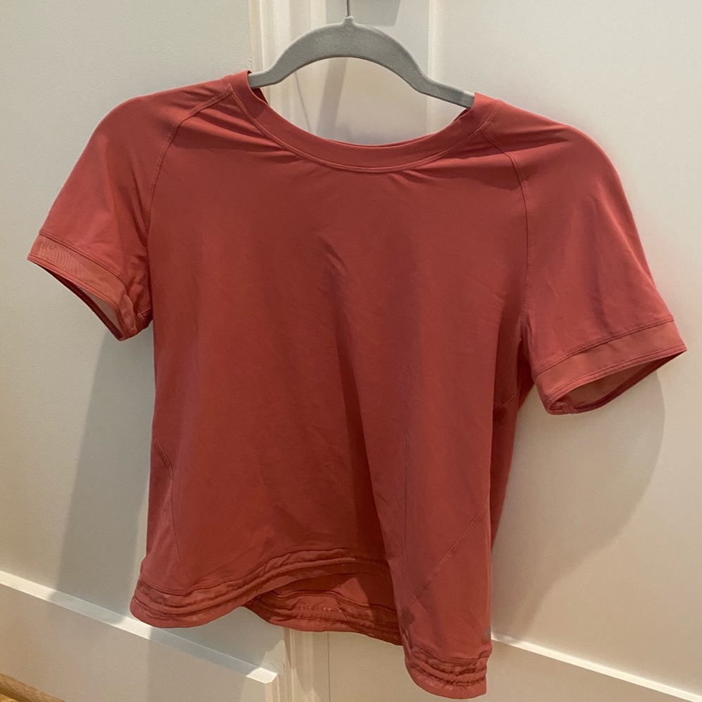 Lululemon top